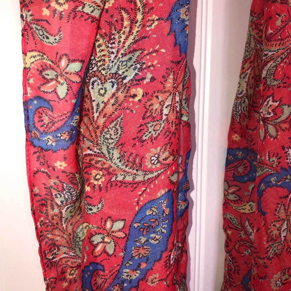 Wrap around scarf